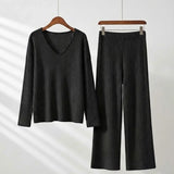 Lorenza™ | Ribbed V-neck two-piece lounge set
