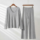Lorenza™ | Ribbed V-neck two-piece lounge set