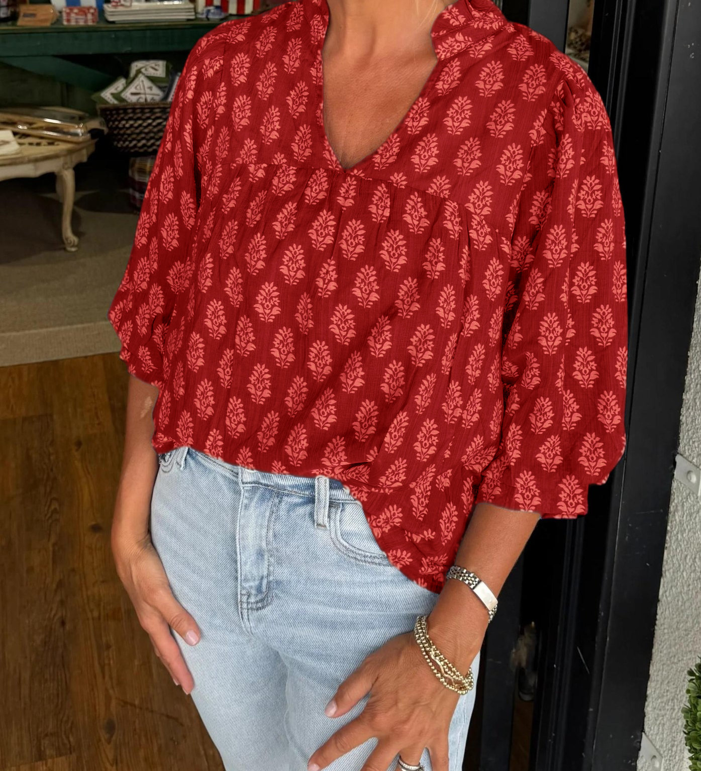 Charming Printed V-Neck Relaxed Blouse