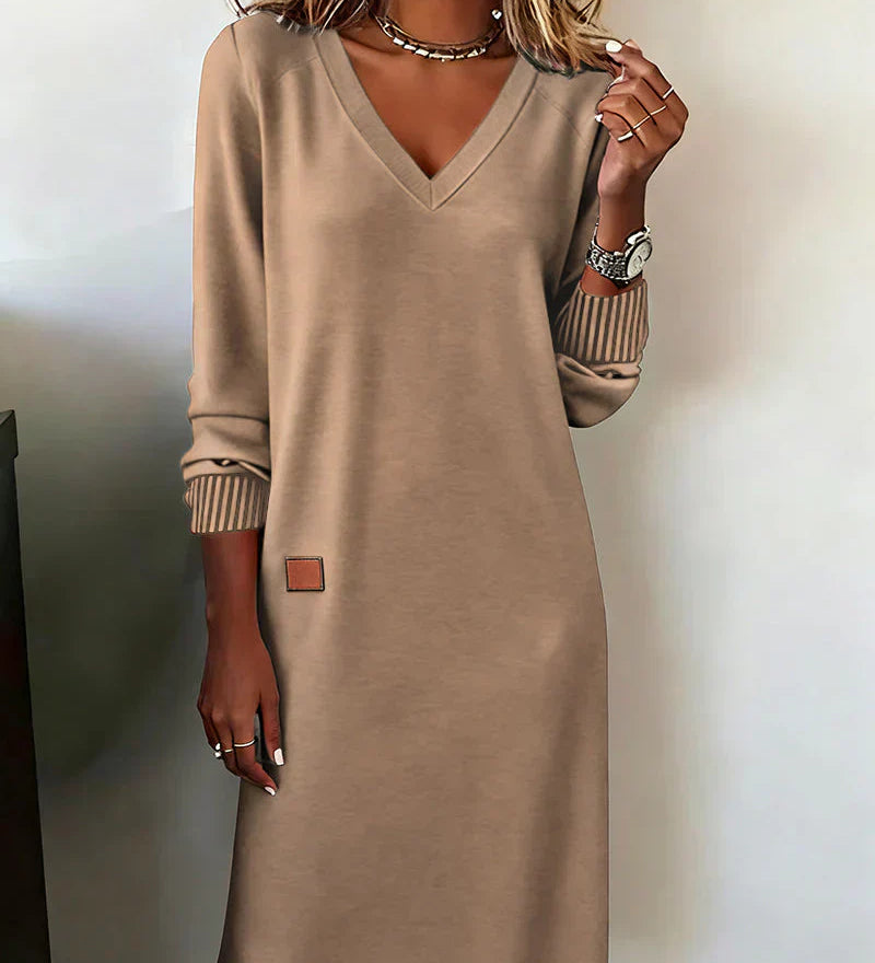 Lusia™ | V-neck long-sleeve sweatshirt dress