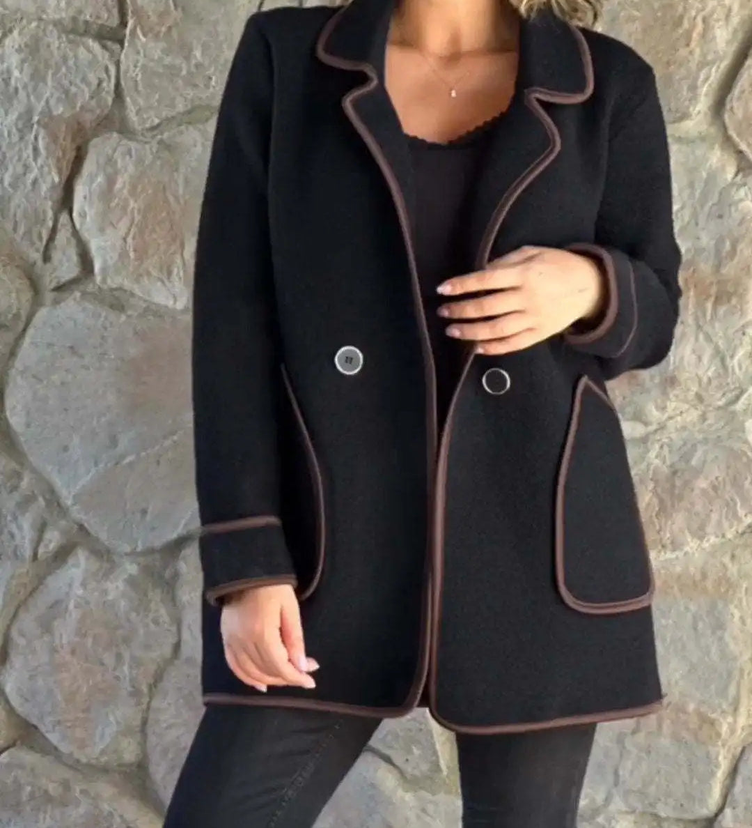 Bambi™ | Elegant Contrast Wool Coat