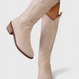 Skye™ | Rustic Elegance and Comfort