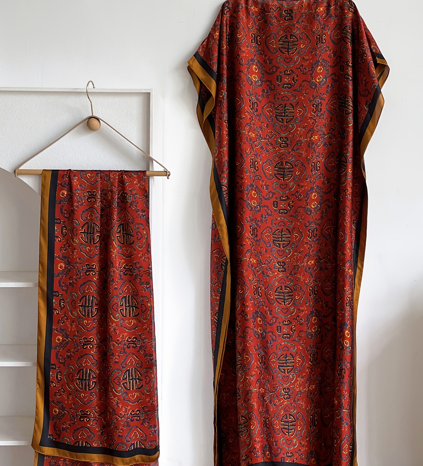 Elegant Floral Print Silk Kaftan Dress